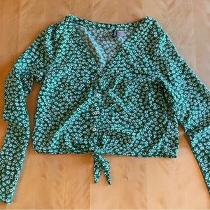 H&M cropped green floral top